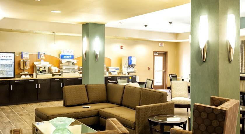 Holiday Inn Express Natchez South West By Ihg Exterior photo